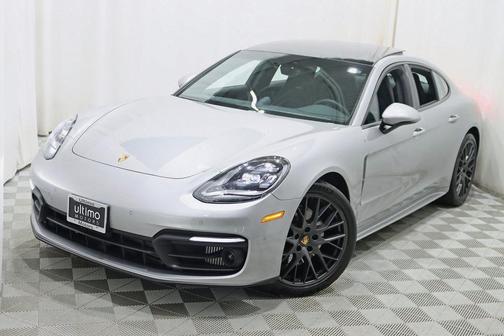 2023 Porsche Panamera 4