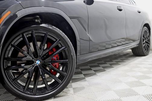 2024 BMW X6 M60i