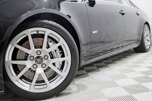 Black Raven 2014 Cadillac CTS-V Base