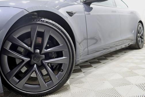 2022 Tesla Model S Base