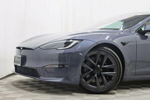 2022 Tesla Model S Base