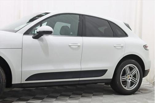 2019 Porsche Macan Base