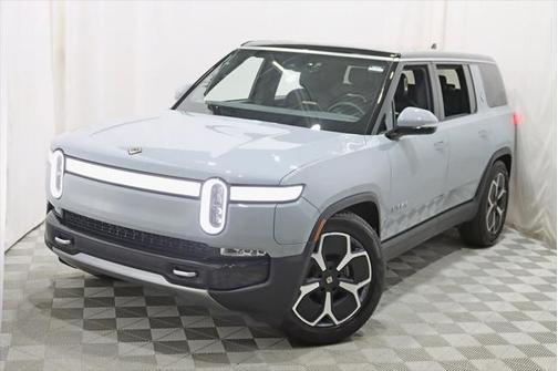 2023 Rivian R1S Adventure