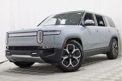 2023 Rivian R1S Adventure