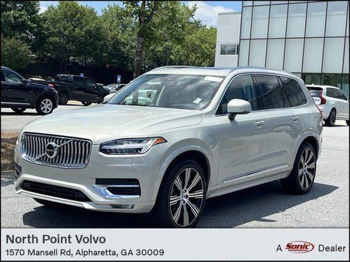 2022 Volvo XC90 T6 Inscription