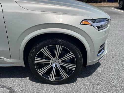 2022 Volvo XC90 T6 Inscription