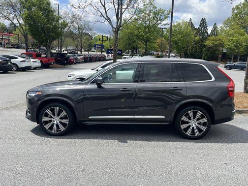 2024 Volvo XC90 B5 Plus Bright Theme