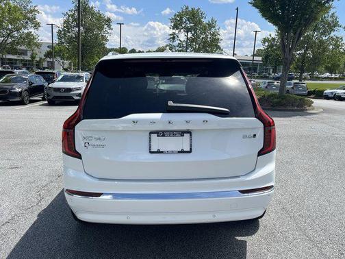 2025 Volvo XC90 B6 Ultra