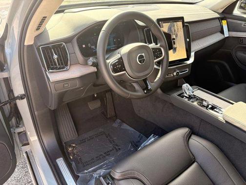 2026 Volvo XC90 B6 Ultra Dark Theme 6-Seater