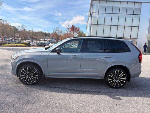 2026 Volvo XC90 B6 Ultra Dark Theme 6-Seater