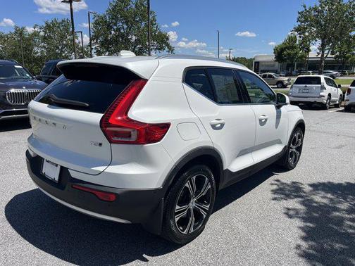 2022 Volvo XC40 T5 Inscription