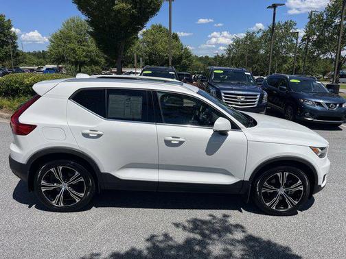 2022 Volvo XC40 T5 Inscription