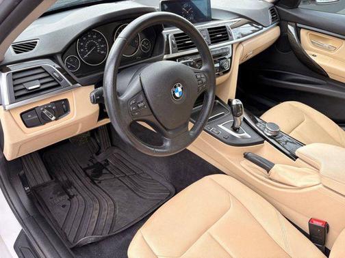 2017 BMW 320 i