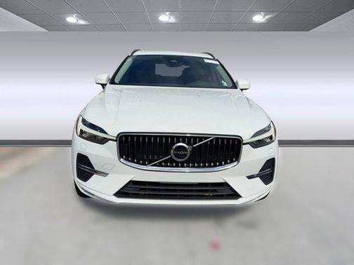 2023 Volvo XC60 B5 Core