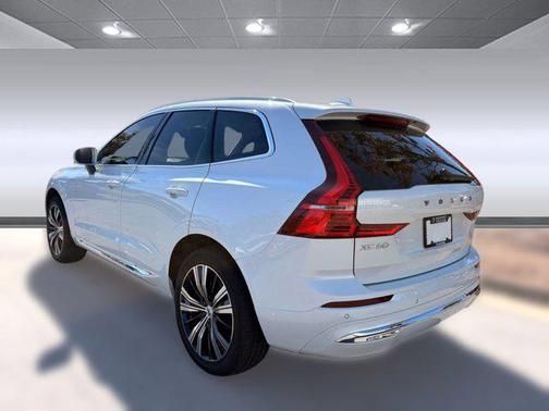 2022 Volvo XC60 B5 Inscription