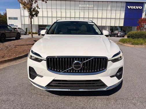 2022 Volvo XC60 B5 Inscription