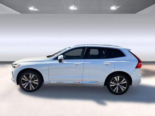 2022 Volvo XC60 B5 Inscription