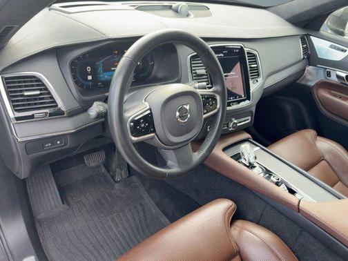 2023 Volvo XC90 Recharge Plug-In Hybrid T8 Ultimate Bright Theme 7-Seater