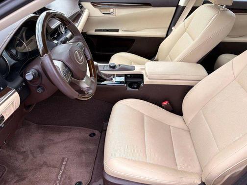 2017 Lexus ES 350 Base