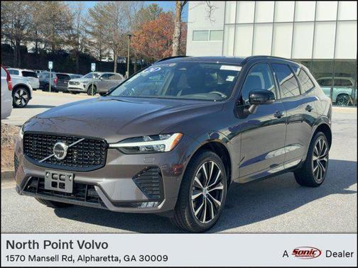 2024 Volvo XC60 B5 Plus Dark Theme