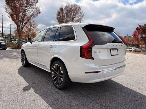 2026 Volvo XC90 B5 Plus 7-Seater