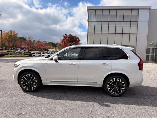 2026 Volvo XC90 B5 Plus 7-Seater