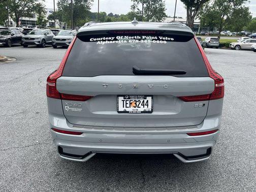 2025 Volvo XC60 Plus