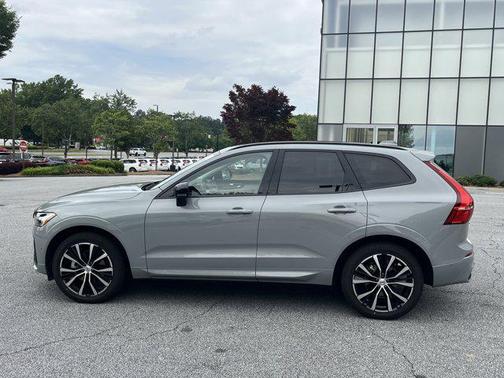 2025 Volvo XC60 Plus
