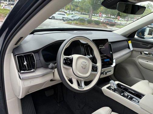 2026 Volvo XC90 B6 Ultra 7-Seater