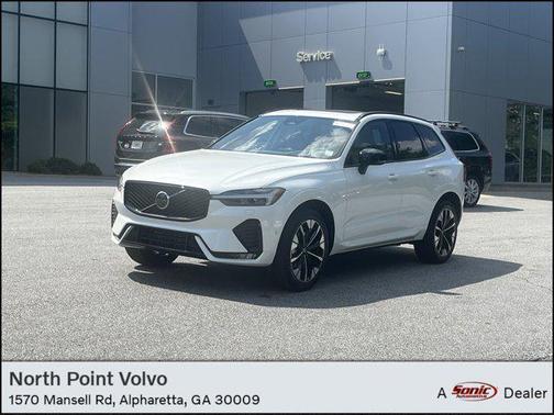2026 Volvo XC60 B5 Plus