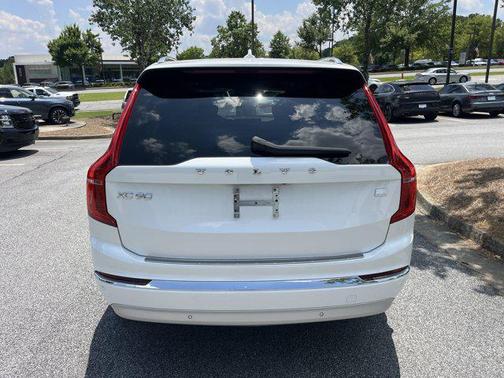 2022 Volvo XC90 Recharge Plug-In Hybrid T8 Inscription 6 Passenger
