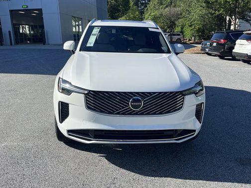 2025 Volvo XC90 B6 Core
