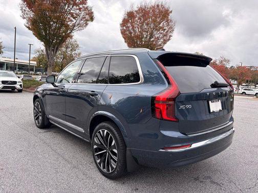 2026 Volvo XC90 B6 Plus 7-Seater