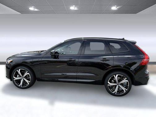 2025 Volvo XC60 Plug-In Hybrid T8 Ultra