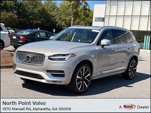 2024 Volvo XC90 B5 Plus Bright Theme