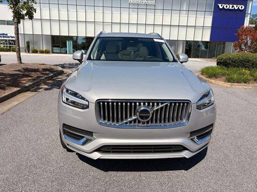 2024 Volvo XC90 B5 Plus Bright Theme