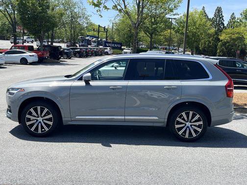 2024 Volvo XC90 B5 Core Bright Theme