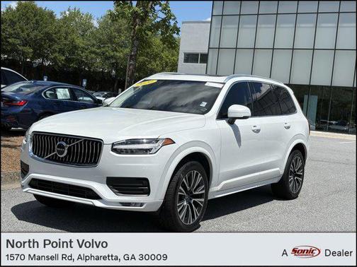 2020 Volvo XC90 T6 Momentum