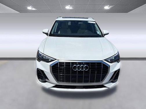 2022 Audi Q3 45 S line Premium