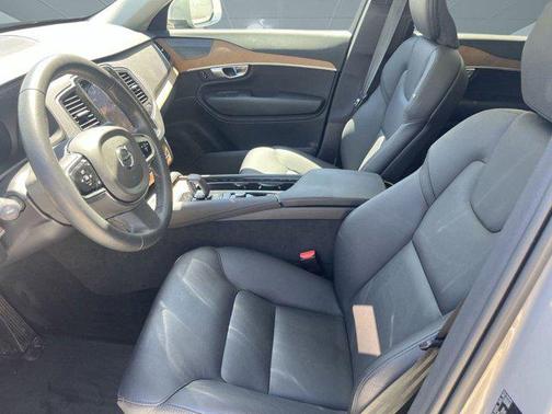 2024 Volvo XC90 Recharge Plug-In Hybrid T8 Plus Bright Theme 7-Seater