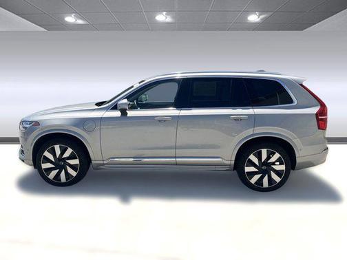 2024 Volvo XC90 Recharge Plug-In Hybrid T8 Plus Bright Theme 7-Seater
