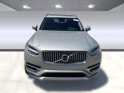 2024 Volvo XC90 Recharge Plug-In Hybrid T8 Plus Bright Theme 7-Seater