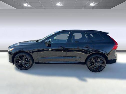 2024 Volvo XC60 B5 Ultimate Black Edition
