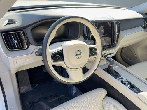 2021 Volvo XC60 T5 Inscription