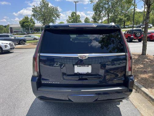2018 Cadillac Escalade Premium Luxury