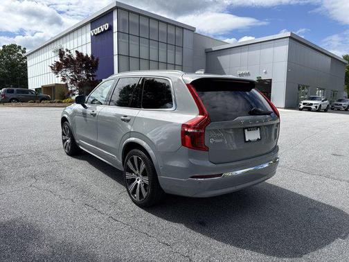 2024 Volvo XC90 B6 Ultimate Bright Theme 7-Seater