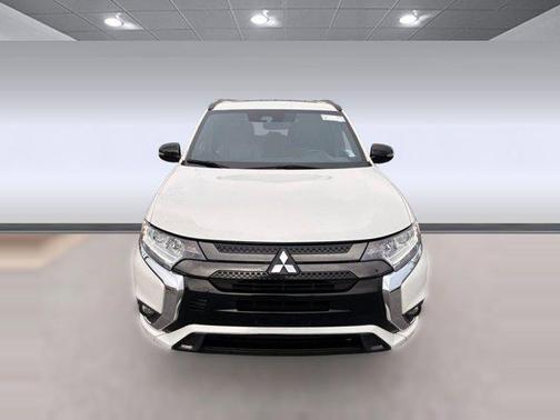 2022 Mitsubishi Outlander PHEV LE