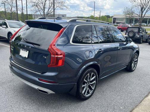 2019 Volvo XC90 T6 Momentum