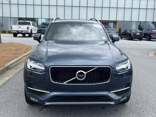 2019 Volvo XC90 T6 Momentum