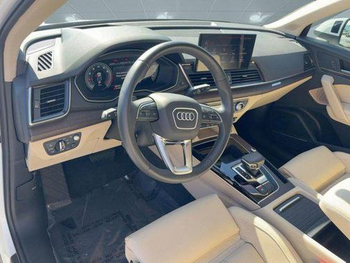 2021 Audi Q5 45 Prestige